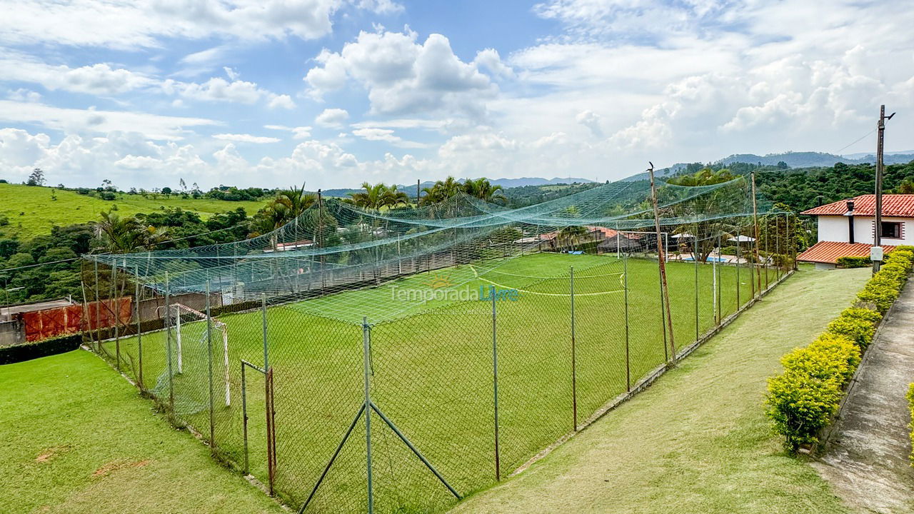 Granja para alquiler de vacaciones em Araçariguama (Caxambu)