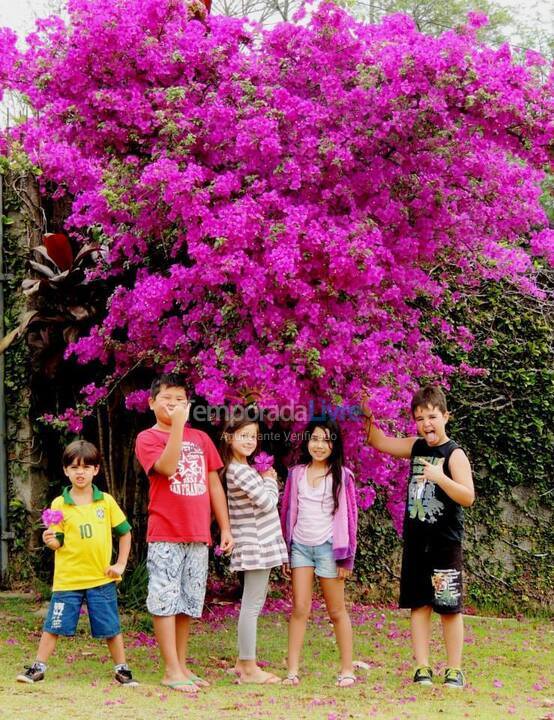 Granja para alquiler de vacaciones em Araçariguama (Caxambu)