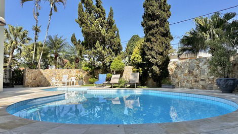 Casa de playa en la Riviera de São Lourenço con piscina