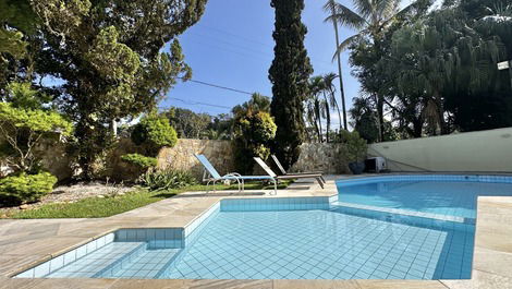 Casa de playa en la Riviera de São Lourenço con piscina