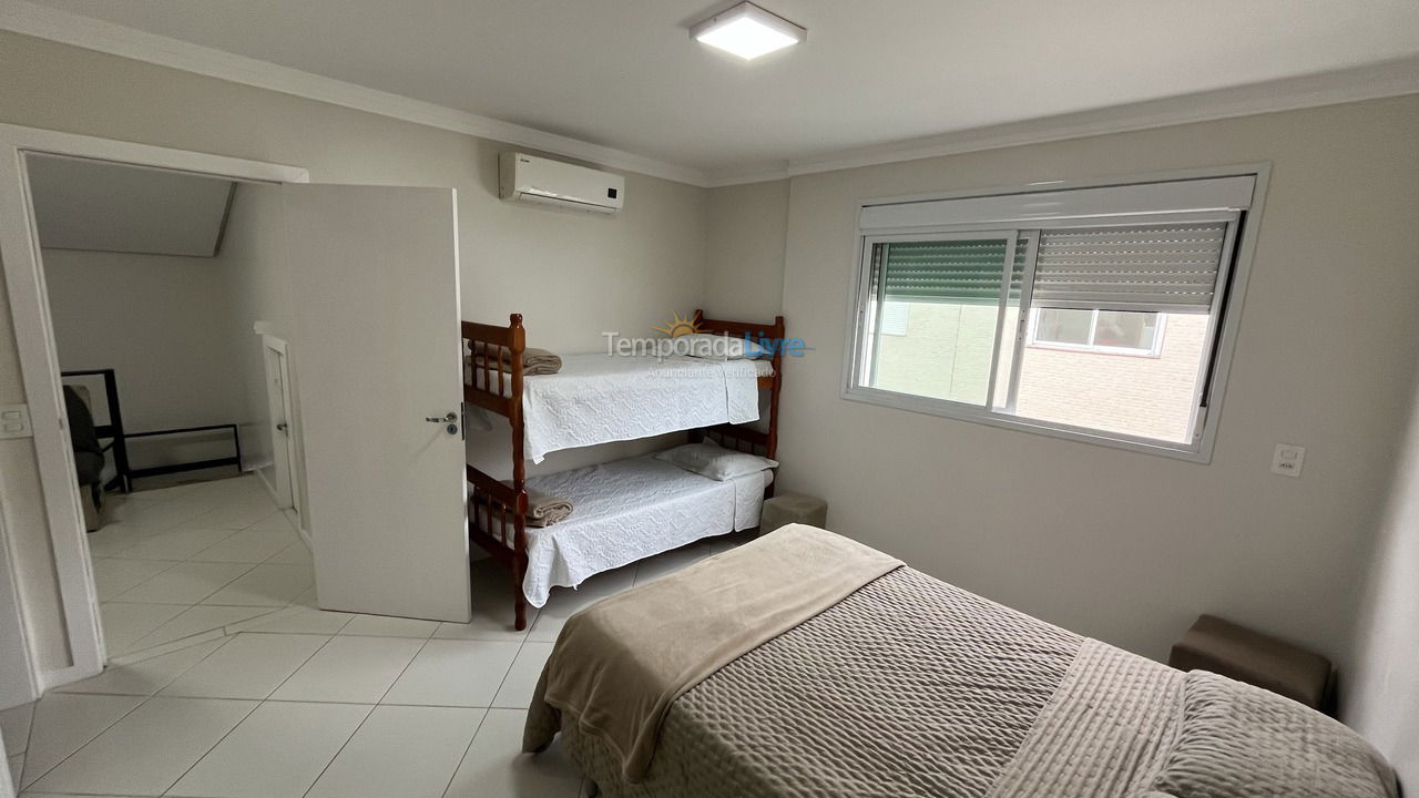 Apartamento para aluguel de temporada em Florianopolis (Praia dos Ingleses)