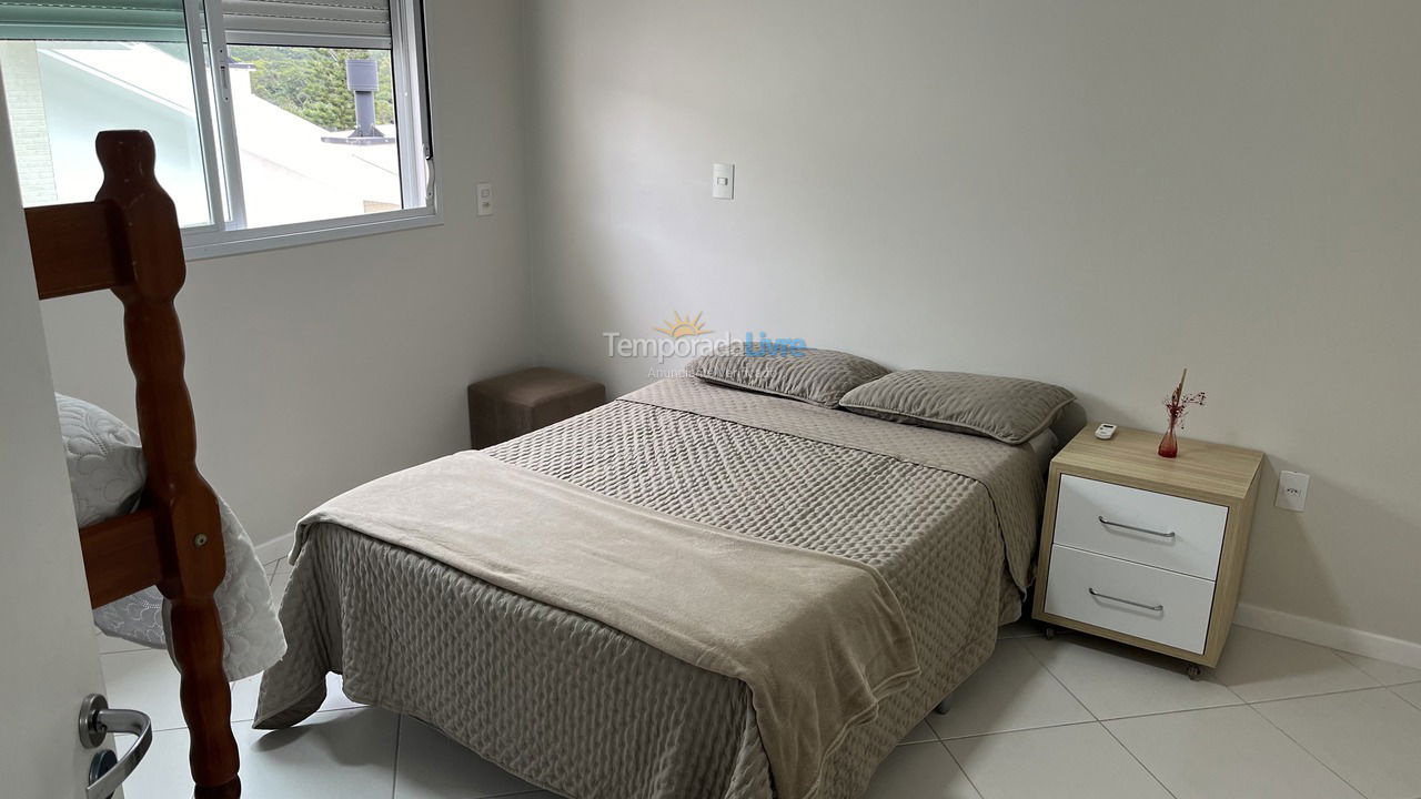 Apartamento para aluguel de temporada em Florianopolis (Praia dos Ingleses)