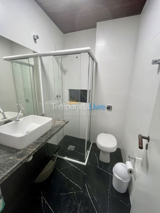 Apartamento para aluguel de temporada em Florianópolis (Cachoeira do Bom Jesus)