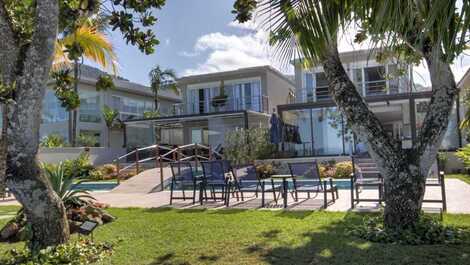 Property on the sand, high standard, sea front pool