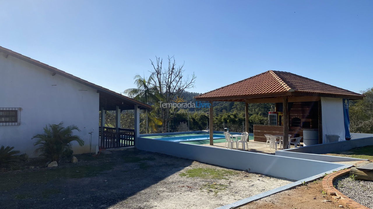 Ranch for vacation rental in Mogi das Cruzes (Biritiba Ussu)