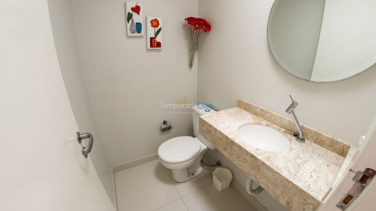 Apartamento para aluguel de temporada em Bombinhas (Praia de Bombas)