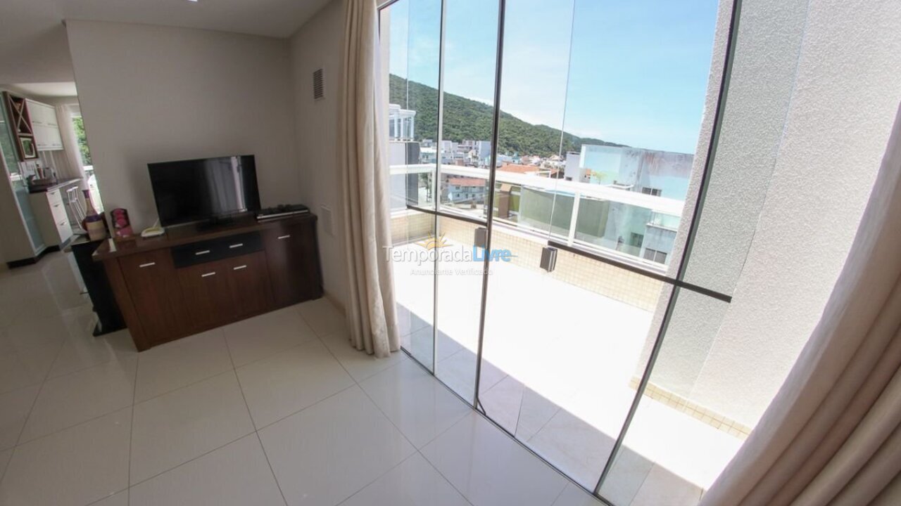 Apartment for vacation rental in Bombinhas (Praia de Bombas)