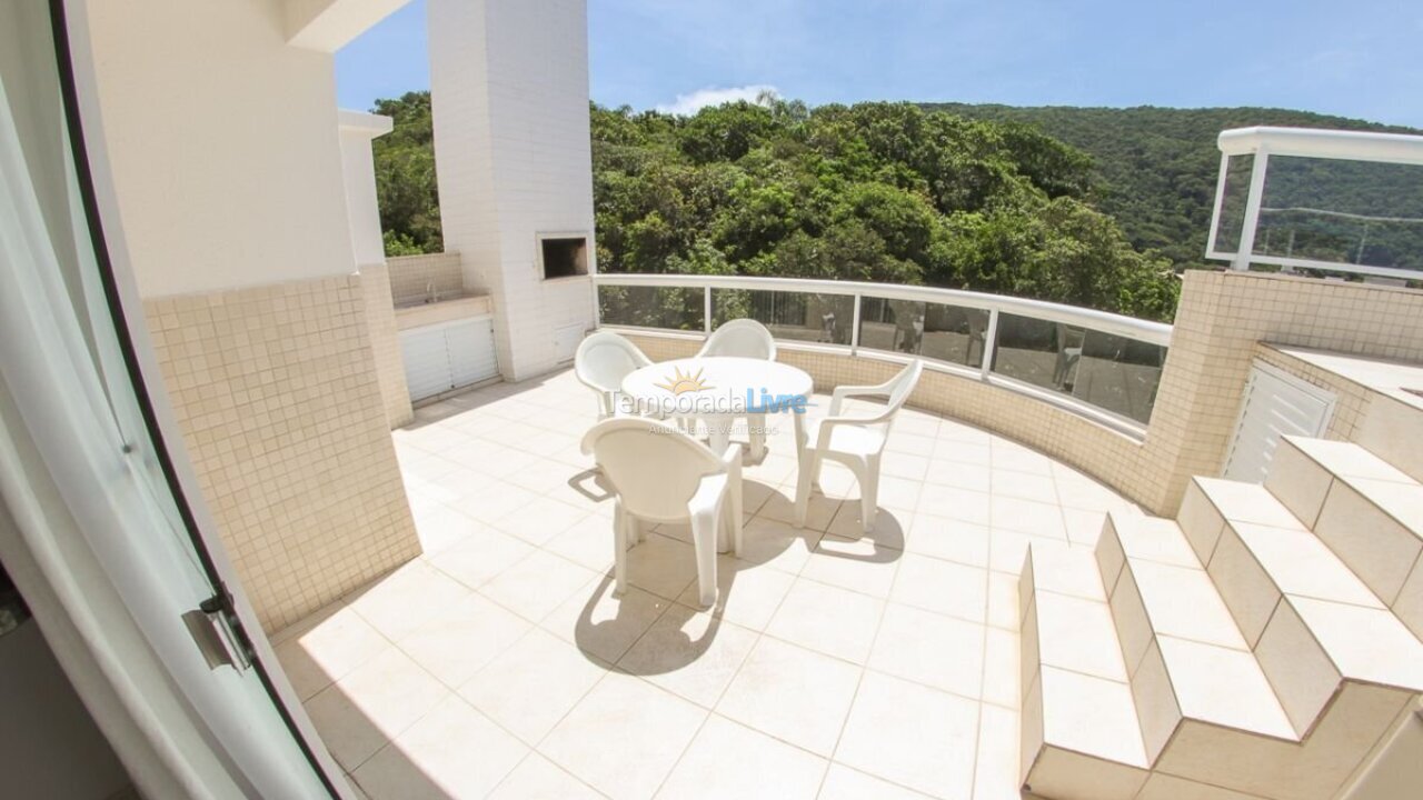 Apartment for vacation rental in Bombinhas (Praia de Bombas)