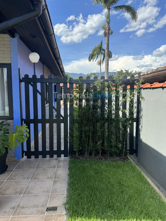 Casa para aluguel de temporada em Bertioga (Boraceia)