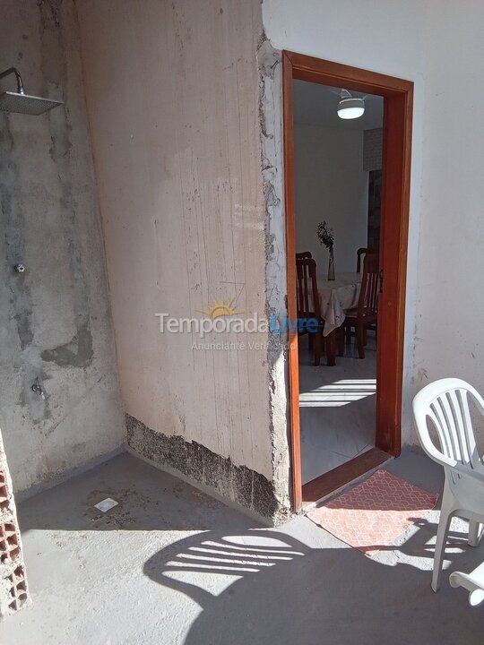 Casa para aluguel de temporada em Guarujá (Balneário Praia do Perequê)