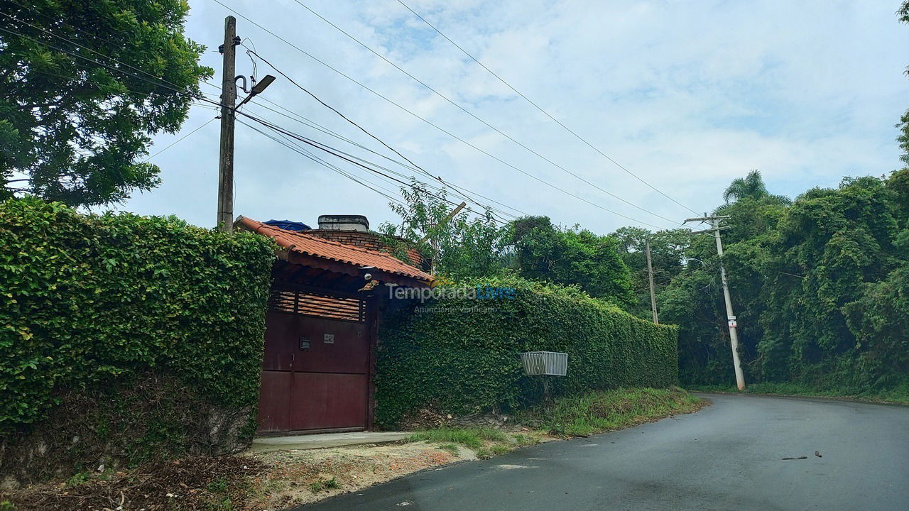 Chácara / sítio para aluguel de temporada em Cotia (Caucaia do Alto)