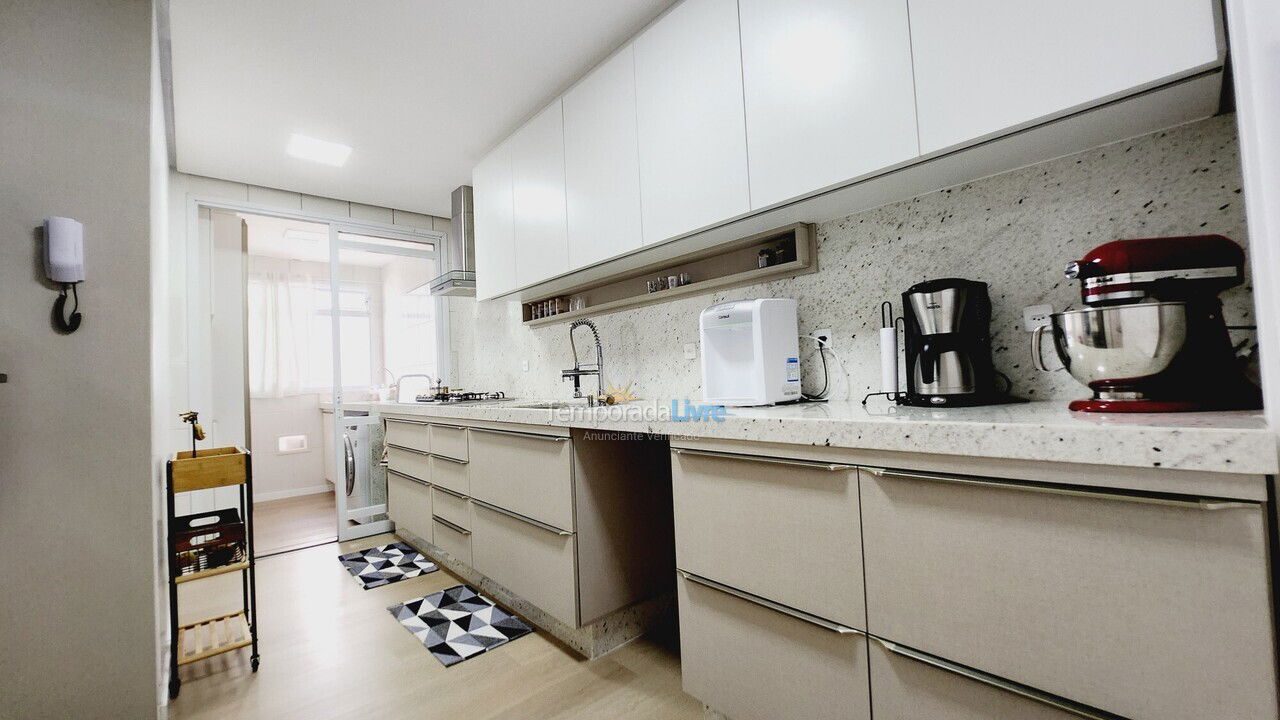 Apartment for vacation rental in Florianópolis (Jurere Tradicional)