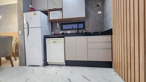 Apartamento confortável 3 Dormitórios 2 vagas 8 pessoas - Riviera