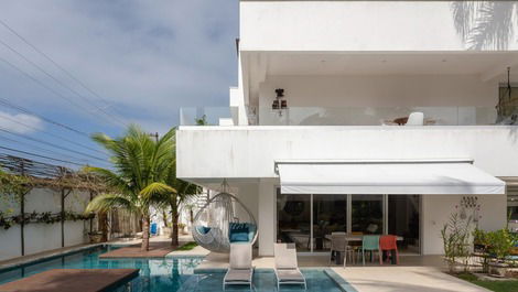 CLEAN MODERN HOUSE 180 METERS FROM JUQUEHY BEACH