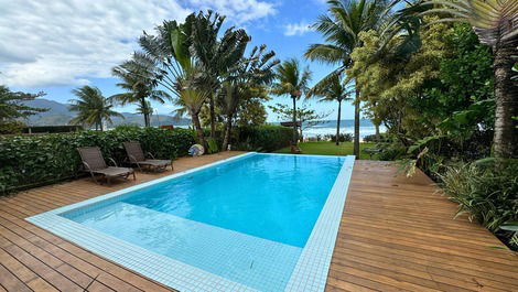 Oceanfront - High Standard Maresias