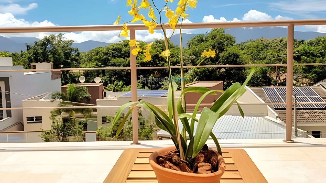 Casa para aluguel de temporada em São Sebastião (Arrastão)