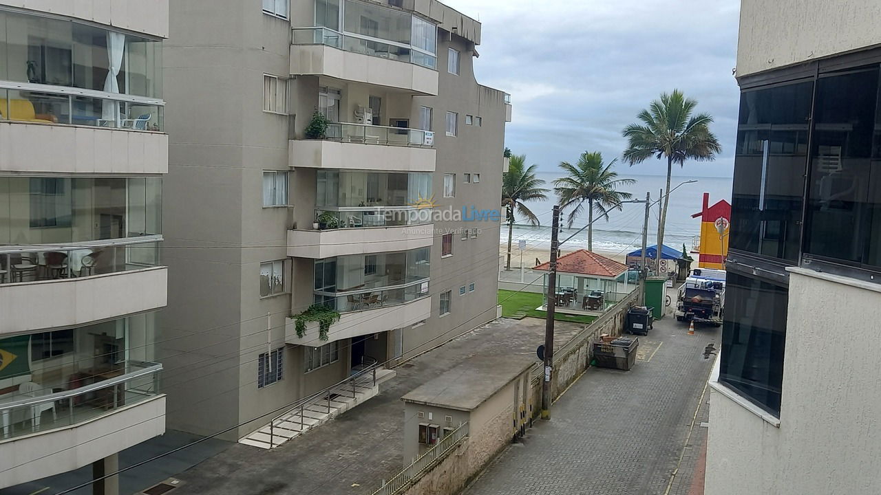 Apartamento para aluguel de temporada em Itapema (Meia Praia)