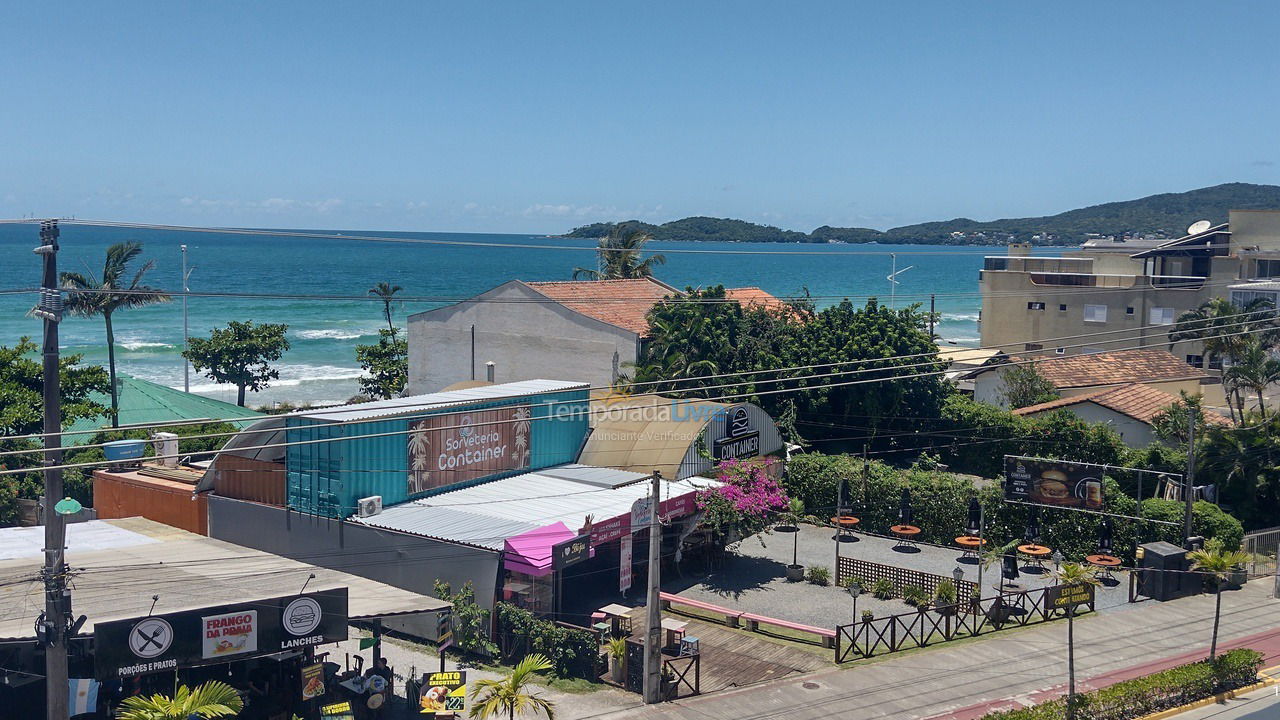 Apartamento para aluguel de temporada em Bombinhas (Praia de Bombas)