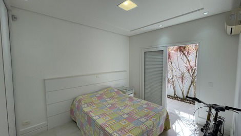 APARTAMENTO FRENTE AL MAR