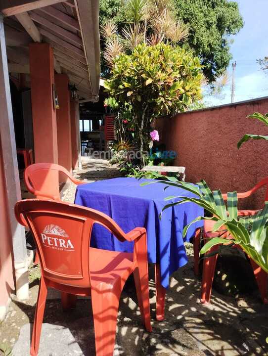 Casa para aluguel de temporada em Ubatuba (Enseada)