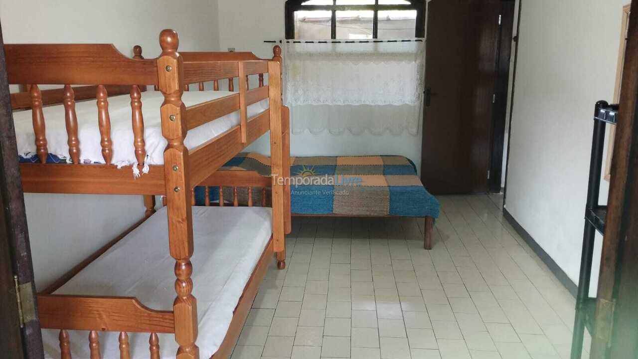 Casa para alquiler de vacaciones em Ubatuba (Enseada)