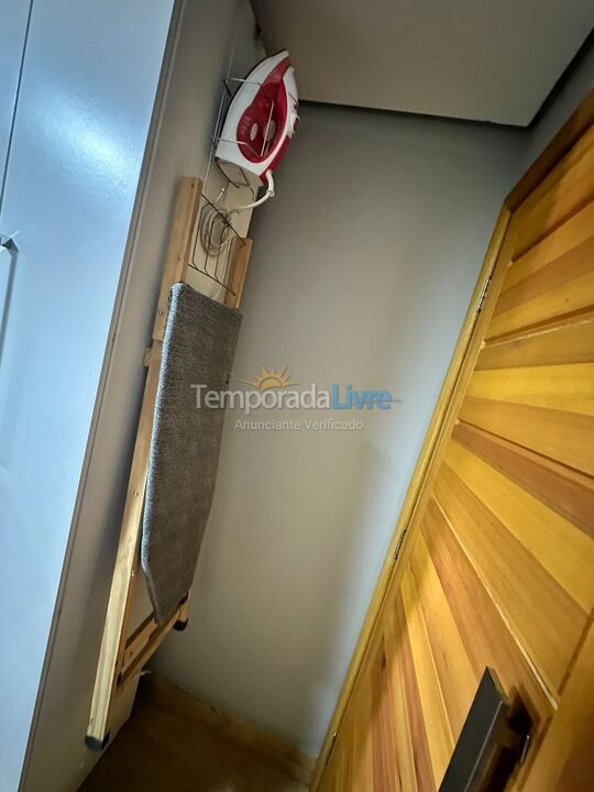 Apartamento para aluguel de temporada em Guarujá (Jardim Três Marias)