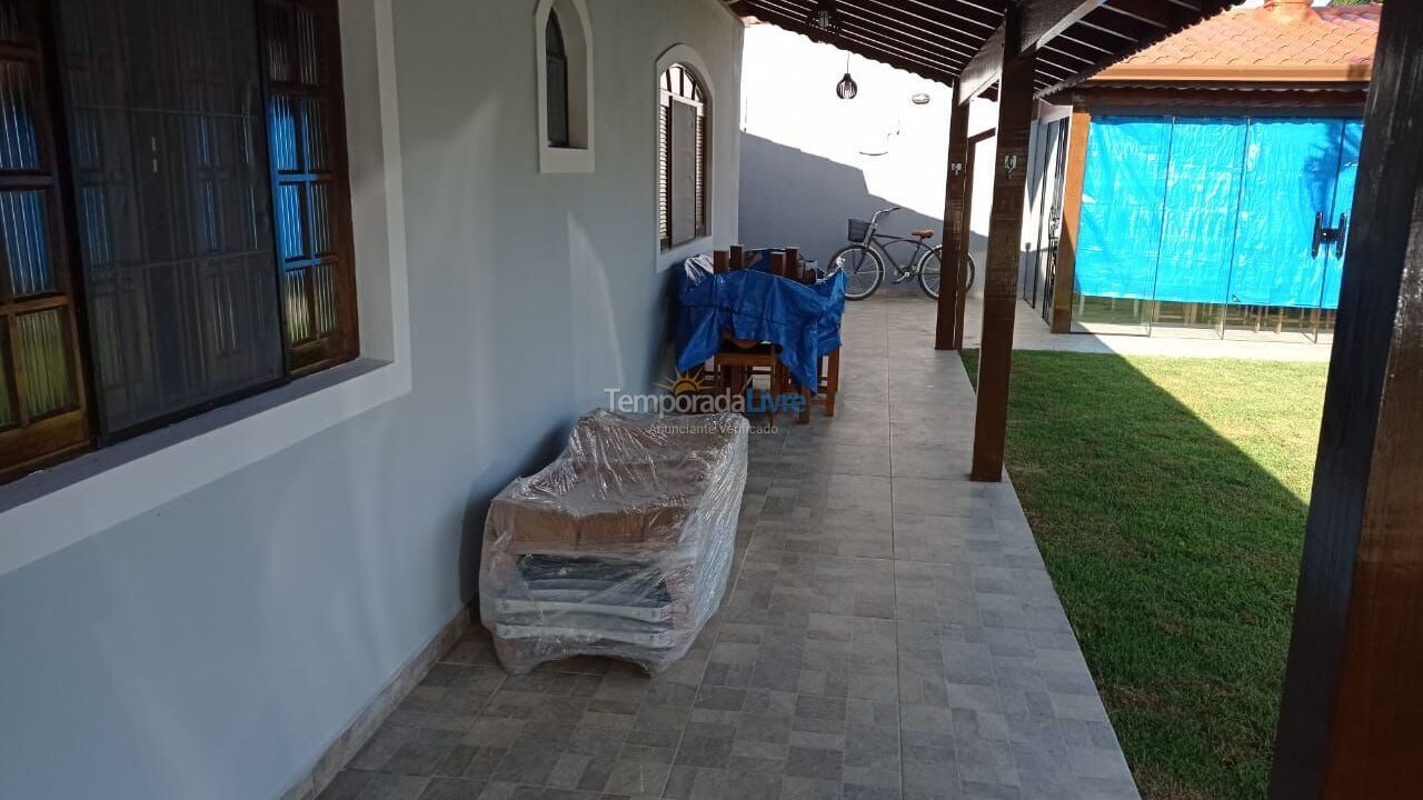 Casa para alquiler de vacaciones em Bertioga (Boraceia)