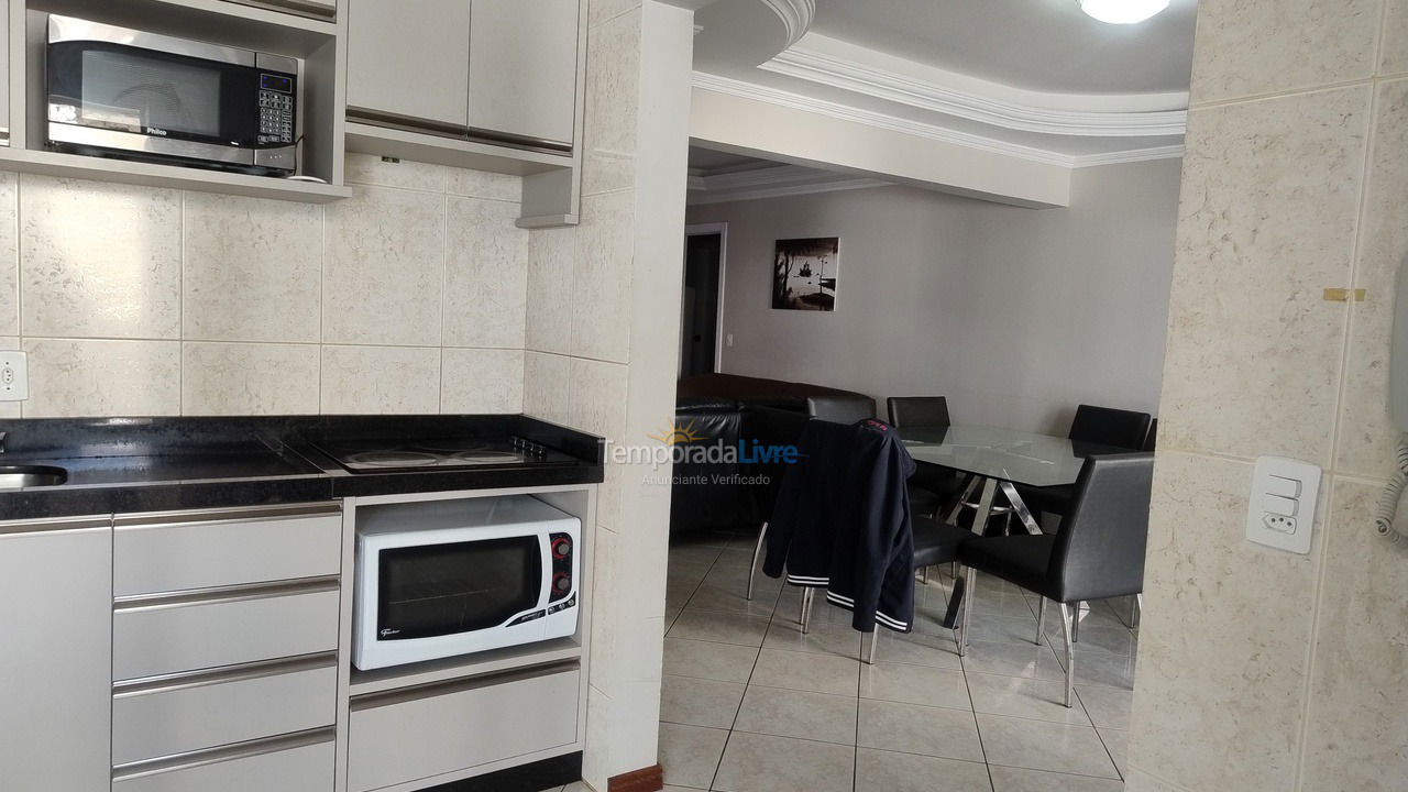 Apartamento para aluguel de temporada em Itapema (Meia Praia)