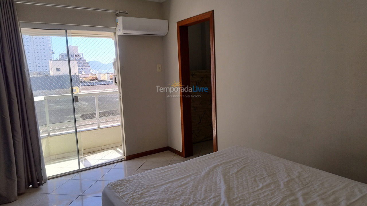 Apartment for vacation rental in Itapema (Meia Praia)