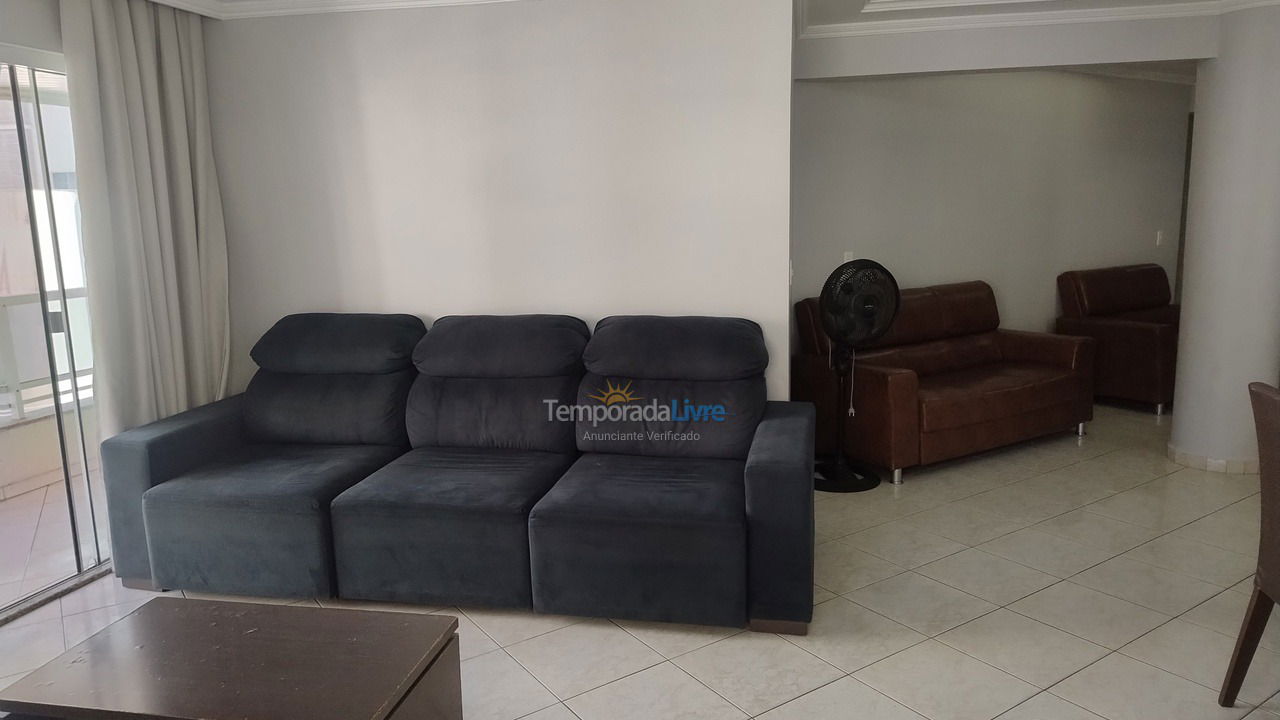 Apartamento para aluguel de temporada em Itapema (Meia Praia)