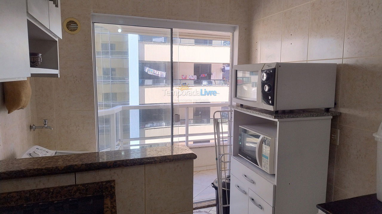 Apartamento para aluguel de temporada em Itapema (Meia Praia)