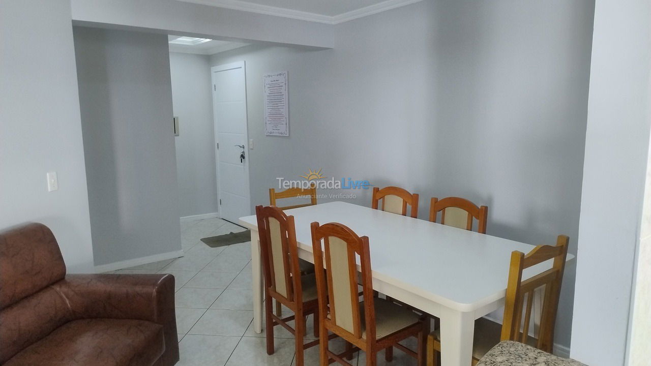 Apartamento para aluguel de temporada em Itapema (Meia Praia)