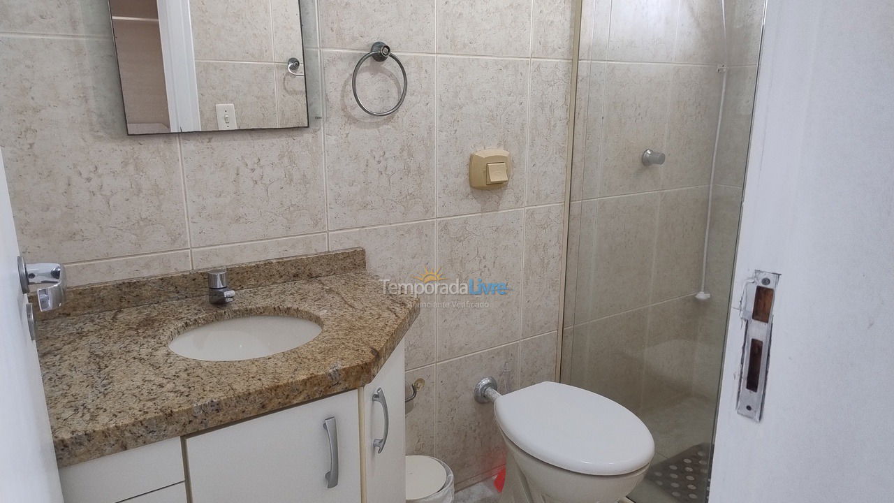 Apartamento para aluguel de temporada em Itapema (Meia Praia)