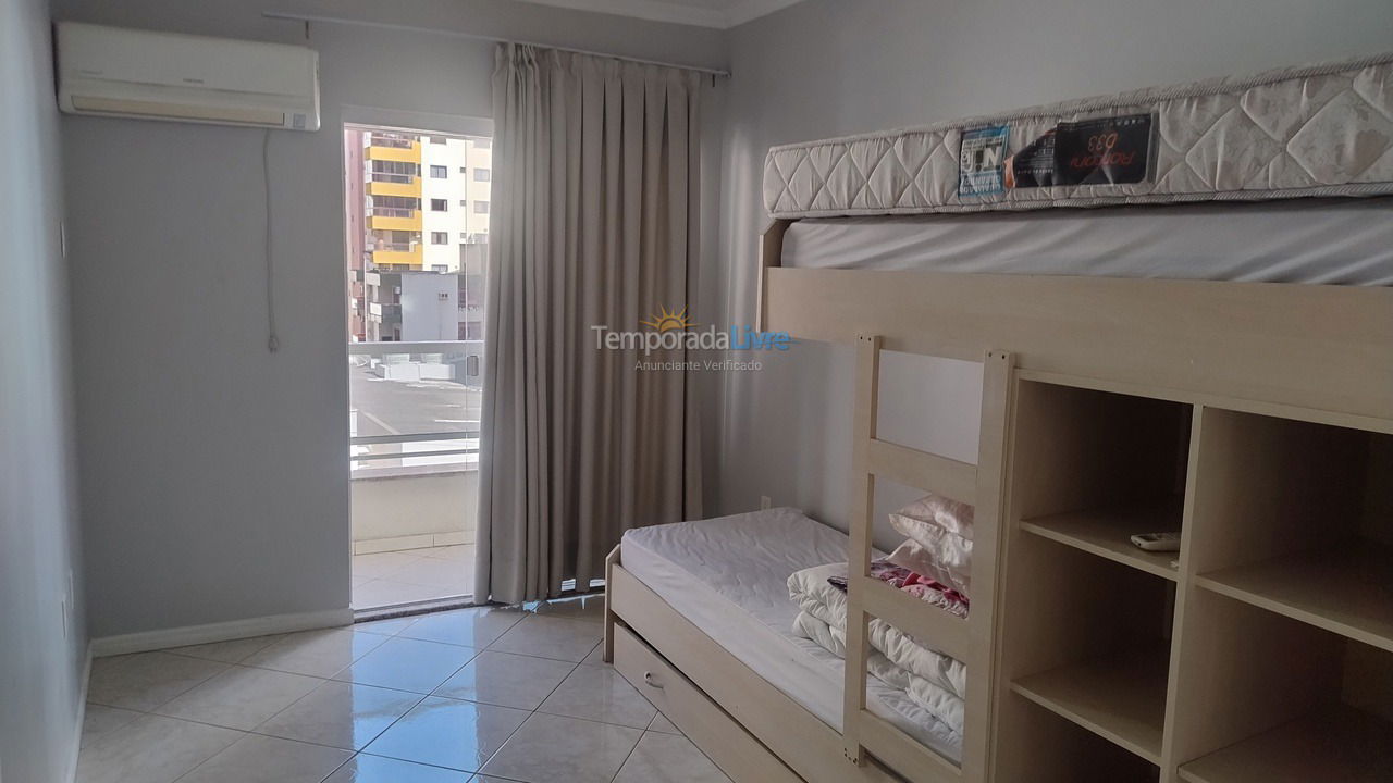 Apartamento para alquiler de vacaciones em Itapema (Meia Praia)