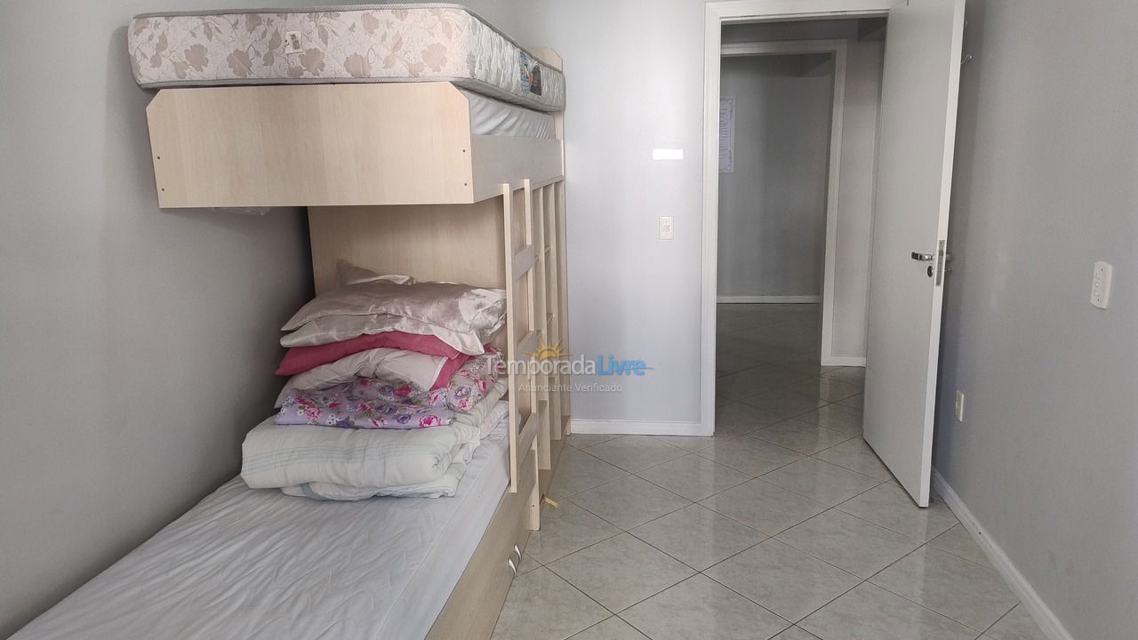 Apartment for vacation rental in Itapema (Meia Praia)