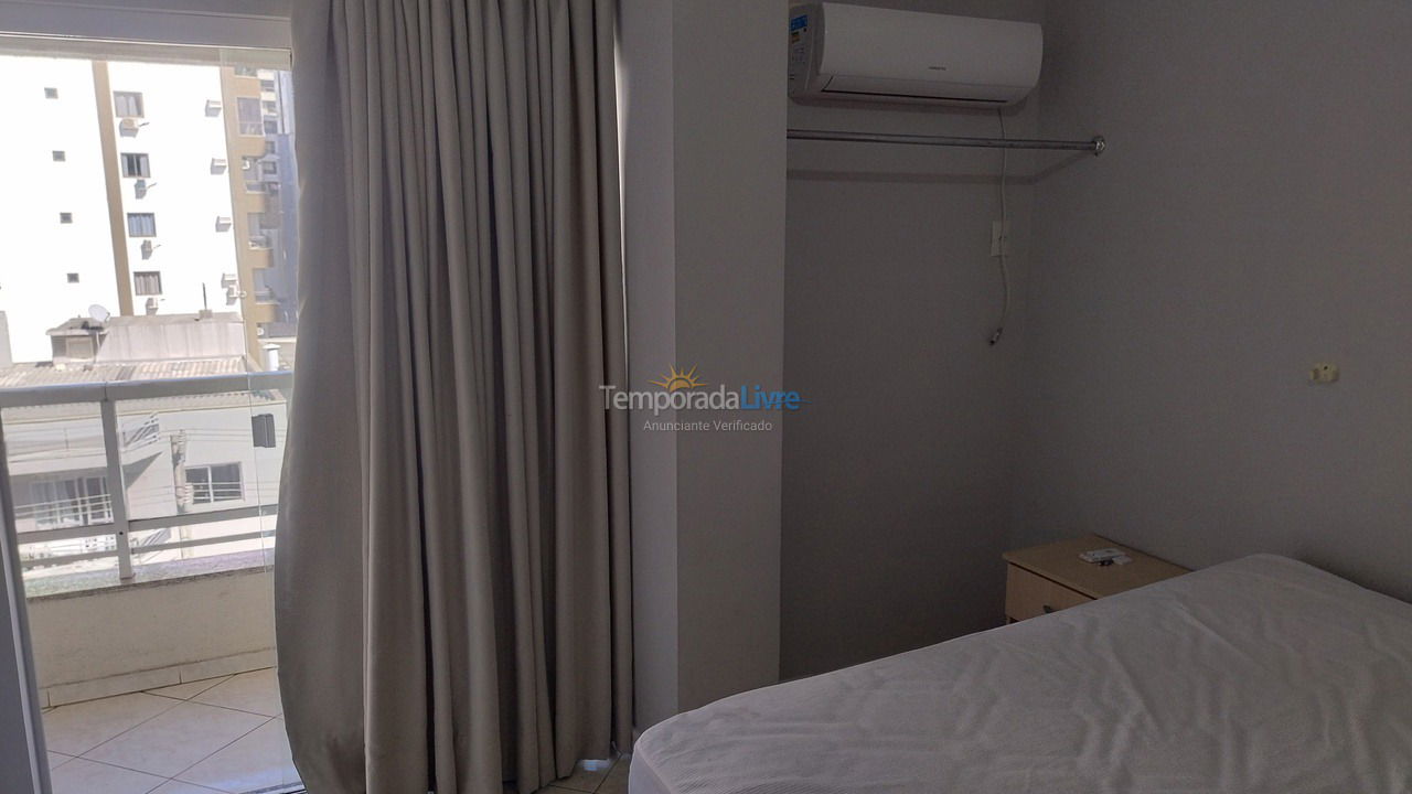 Apartment for vacation rental in Itapema (Meia Praia)