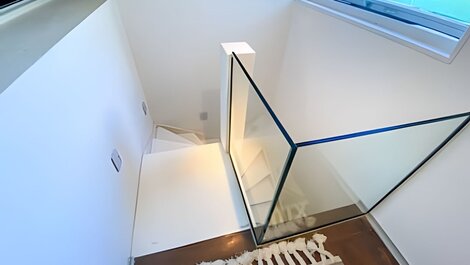 Residência de luxo com piscina exclusiva no joá
