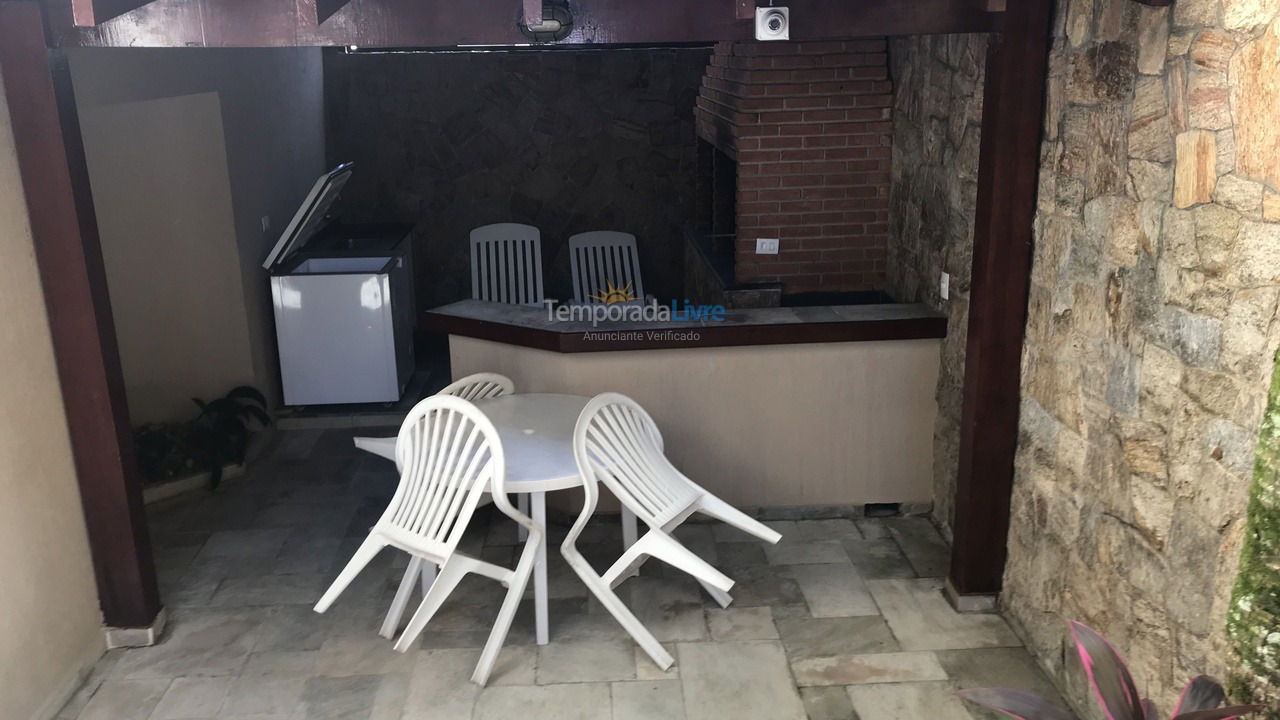 Apartment for vacation rental in Guarujá (Enseada)