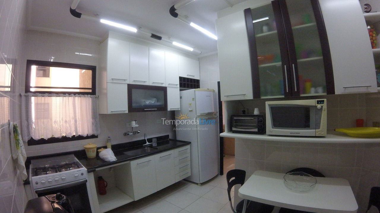 Apartamento para aluguel de temporada em Guarujá (Enseada)