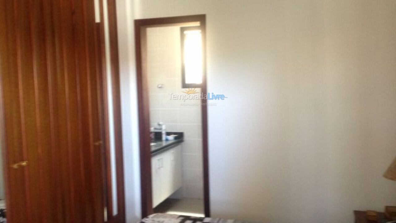 Apartamento para aluguel de temporada em Guarujá (Enseada)