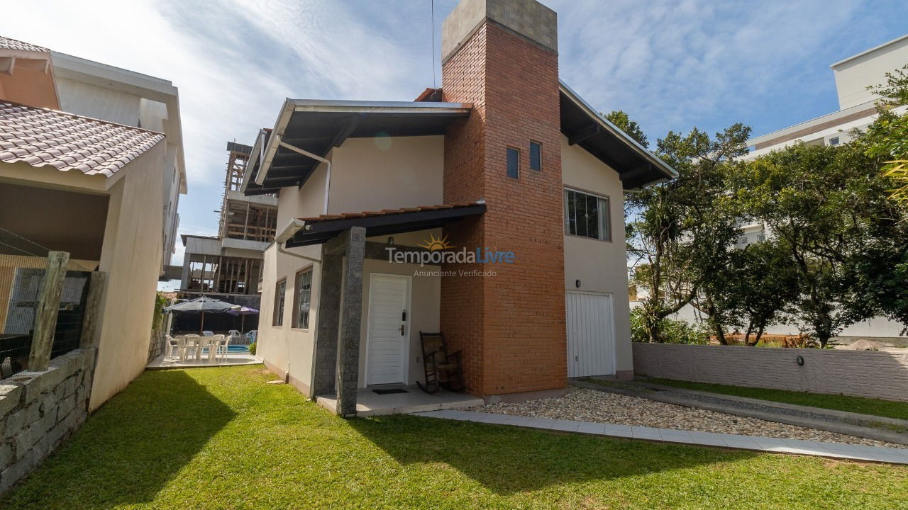 Casa para alquiler de vacaciones em Bombinhas (Canto Grande)