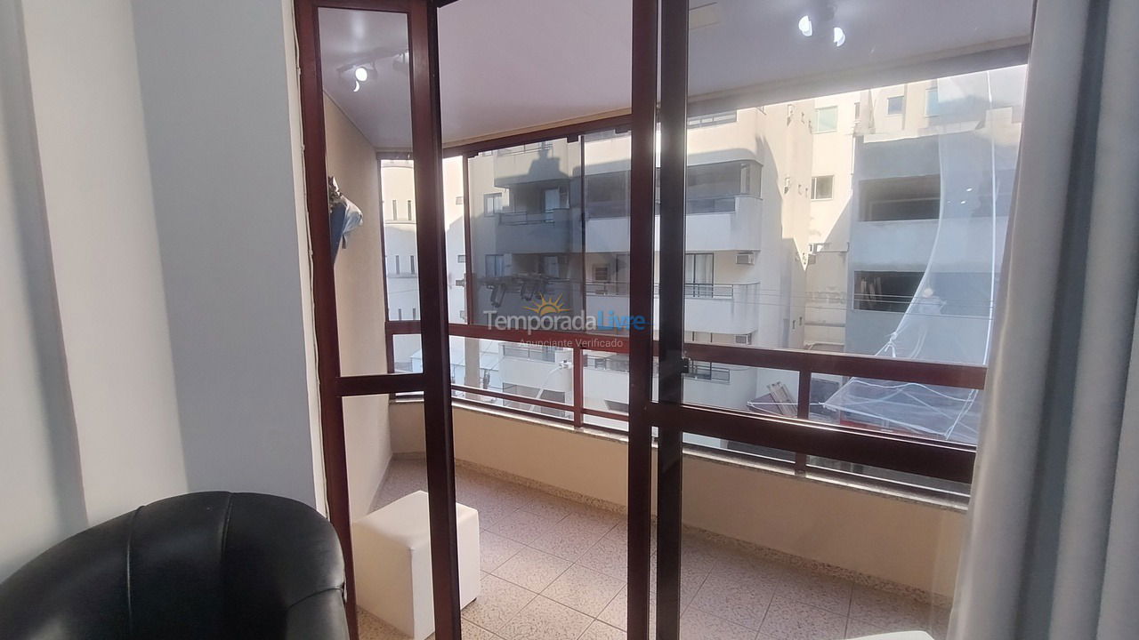 Apartamento para aluguel de temporada em Itapema (Meia Praia)