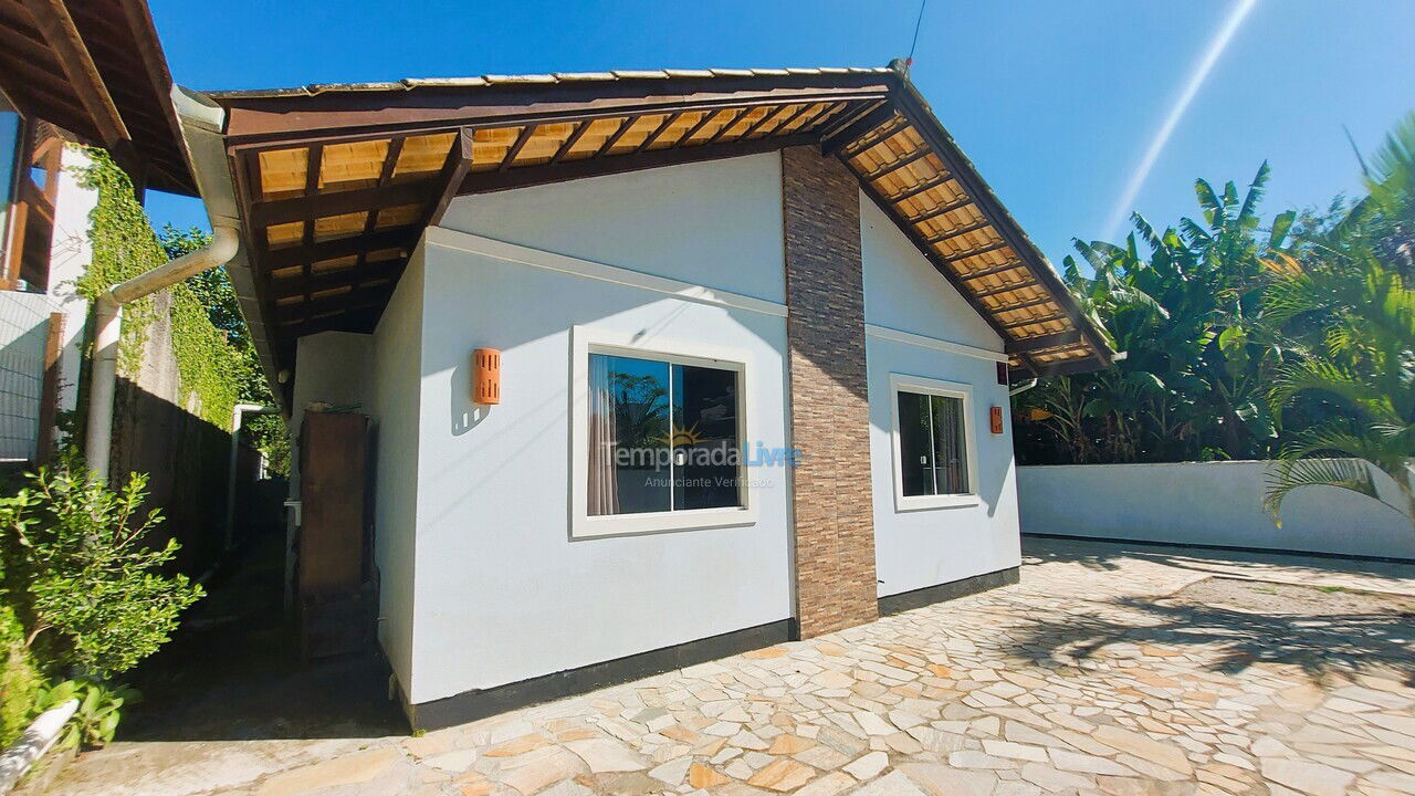 House for vacation rental in Bombinhas (Mariscal)