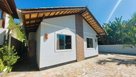 Vacation Rentals Bombinhas - LC1010