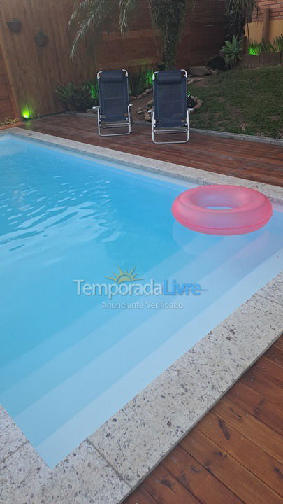 Casa para aluguel de temporada em Florianópolis (Cachoeira do Bom Jesus)