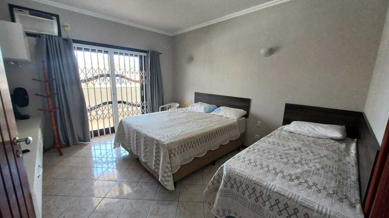 Casa para aluguel de temporada em Florianopolis (Canasvieiras)