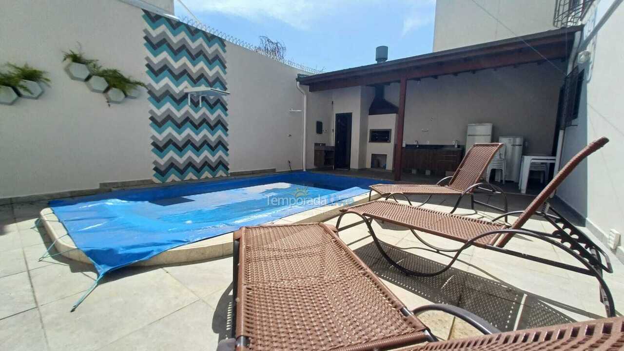 Casa para aluguel de temporada em Florianopolis (Canasvieiras)