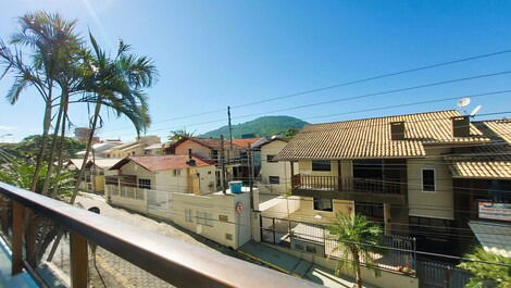 Vacation Rentals in Bombinhas - LA0002