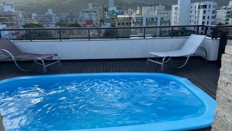 Penthouse with Pool in Bombas