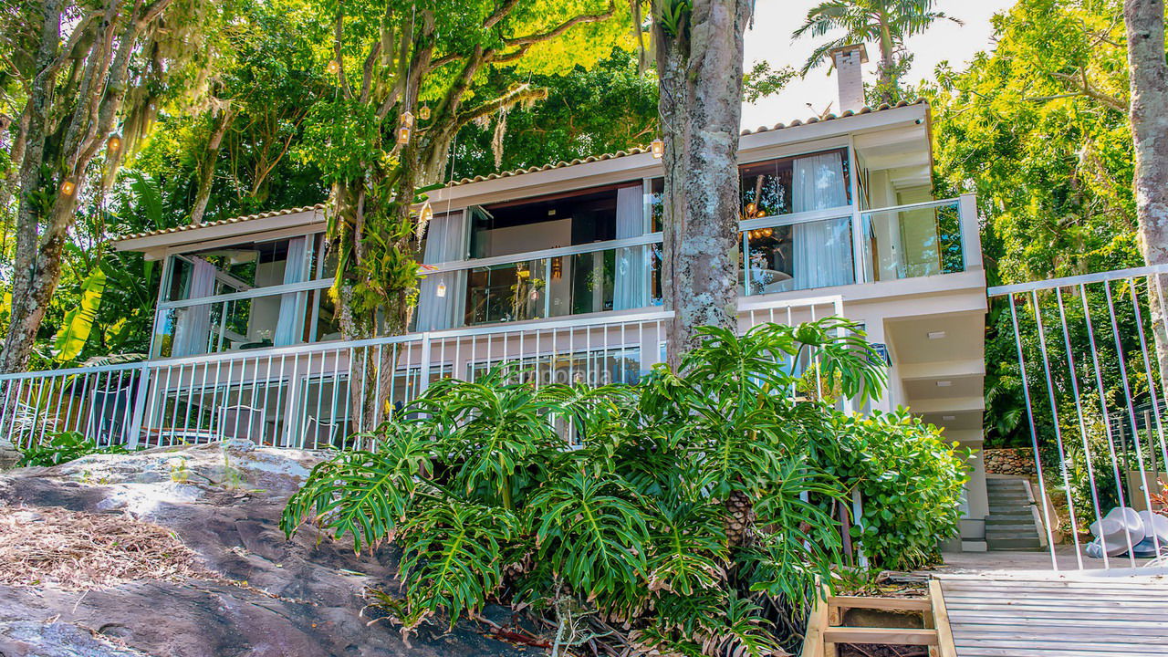 Casa para aluguel de temporada em Bombinhas (Praia da Lagoinha)